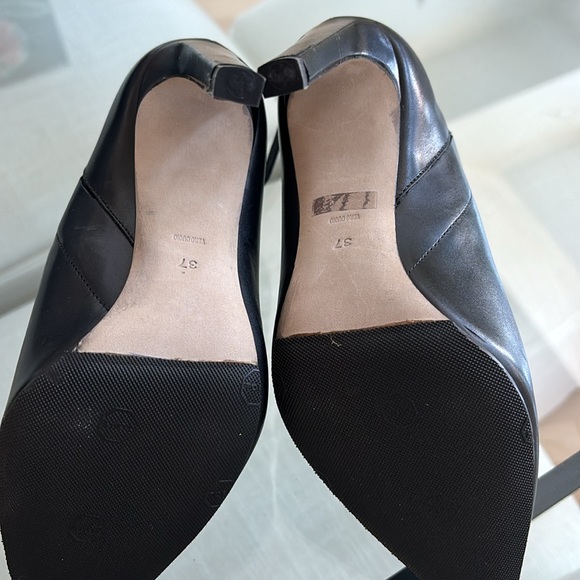 Alexander Wang pointed toe ankle strap booties in black leather - never worn - Picture 3 of 7